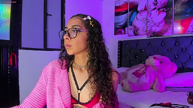 Sarah_Moon1 live