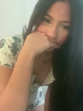Lara__hot live