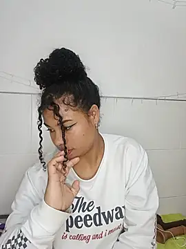 BrianaSweetxxx live