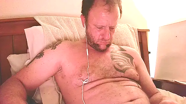Yournaughty live