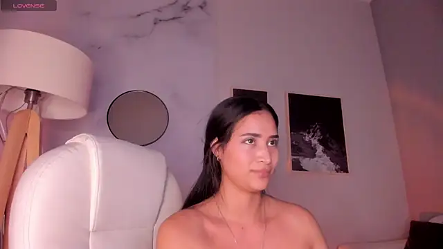 lara_madisson live
