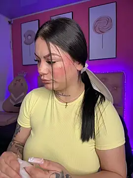Megaan__More live