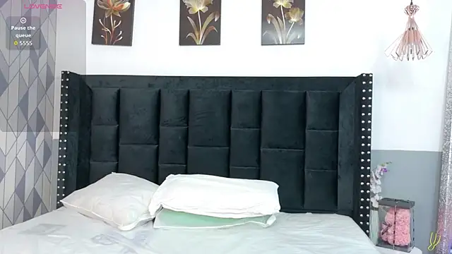 petitelittleebony live