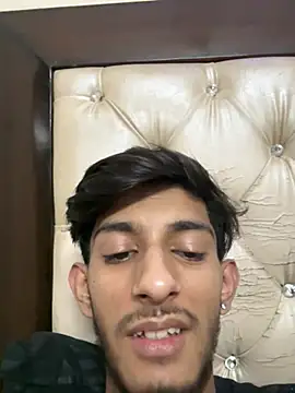 ronnnnn718 live
