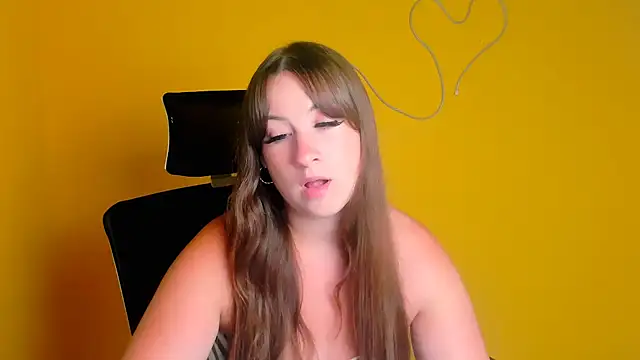 Tiffani_Angel live