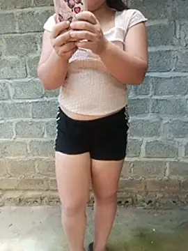 Lily_Henry live