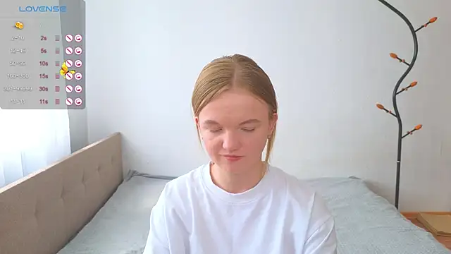 StellaBunny live