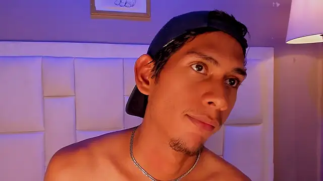 Nick_Collins18 live