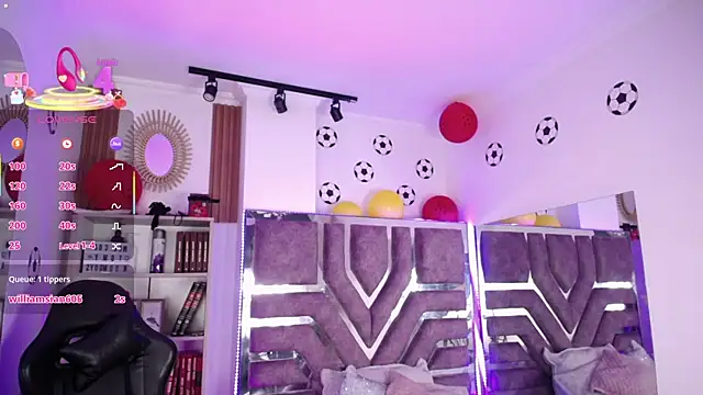 Eva__Walker live