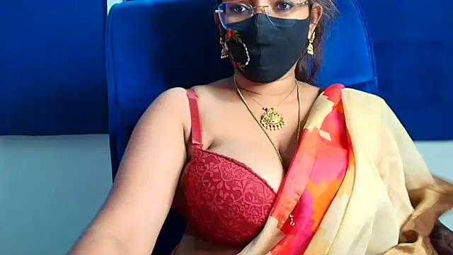 Anjali-Queen live