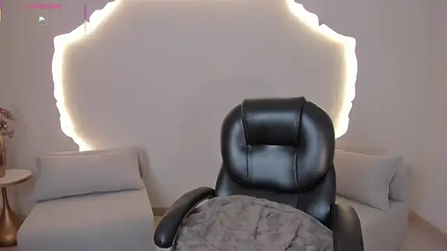 VeronicaBlue live