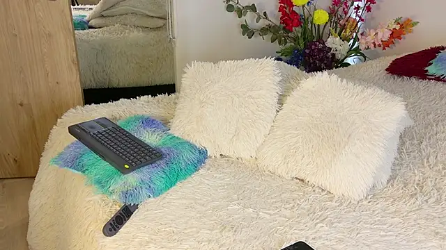 Troye_Williams live