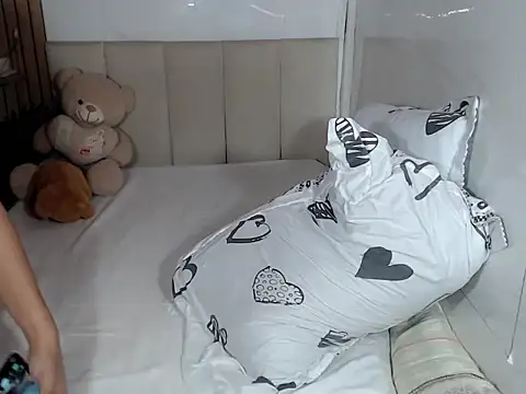 Yourlovelywife_jedy live