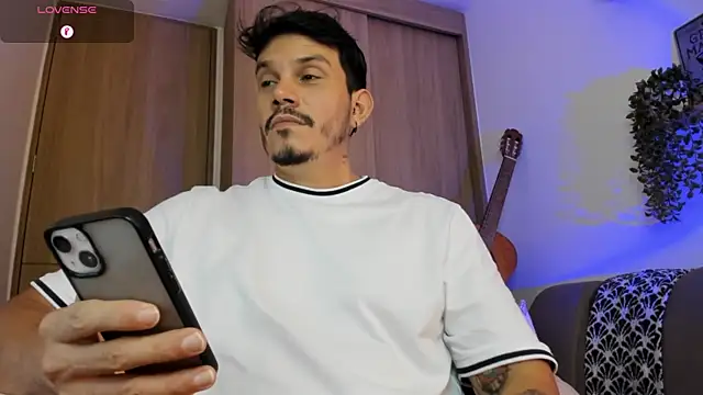 alejandro_stark live