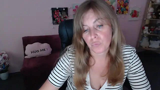 Hot_Milady live