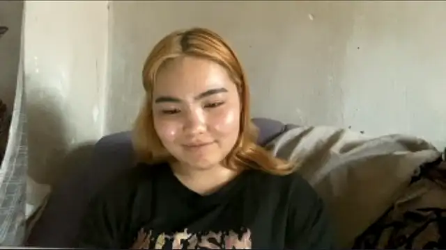 Molly_Teddy live