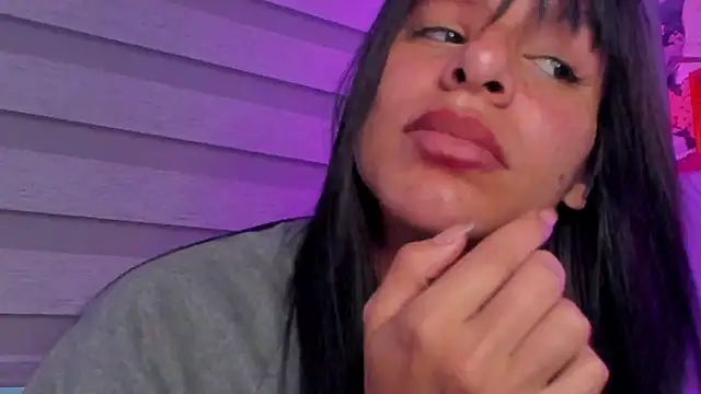 SaraAndrade_ live