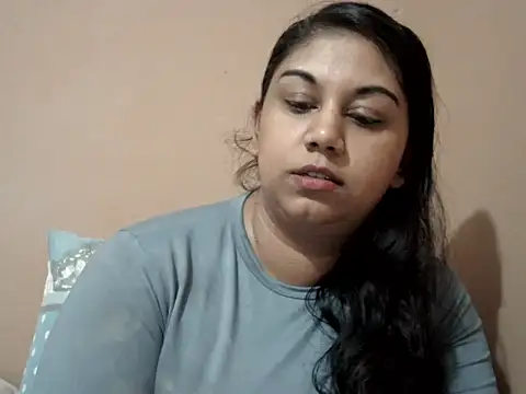 bellachow10 live