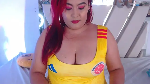 Amara_Red live