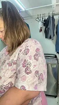 Chloee_Peach live