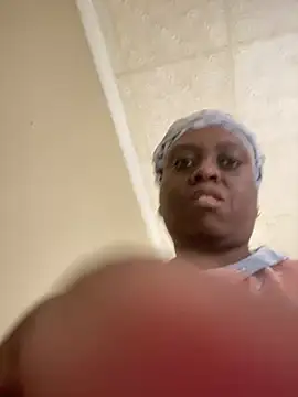 Biggblackboobs live