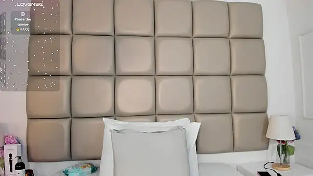 sunnyWhitee live