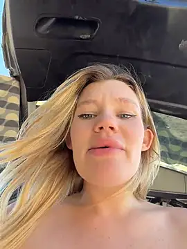 justmilaa live