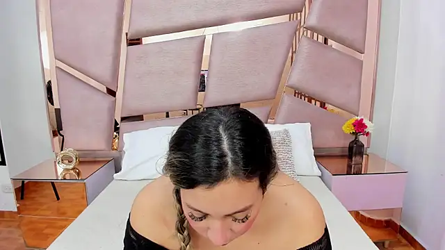 KylieGretchen live