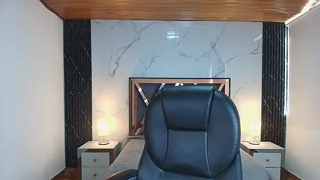 AuroraDiaz live