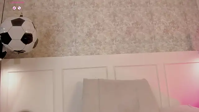 Emily_luve live
