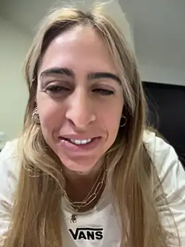 NicoleWilder live