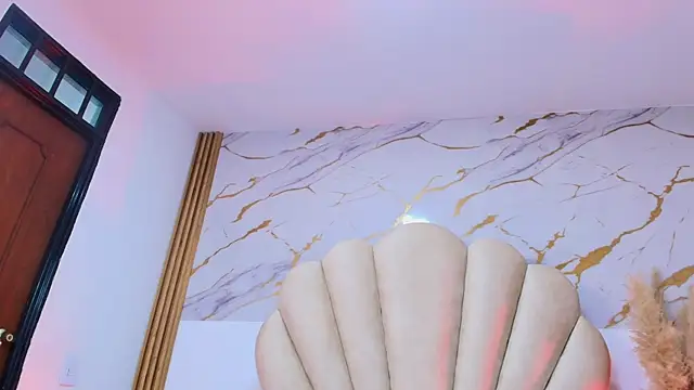 ScarlettrBrowm_ live