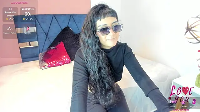Hanna_Clark__ live