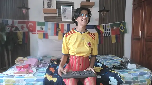 Evaa_campbell live