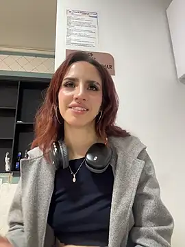 elodie_rouge live