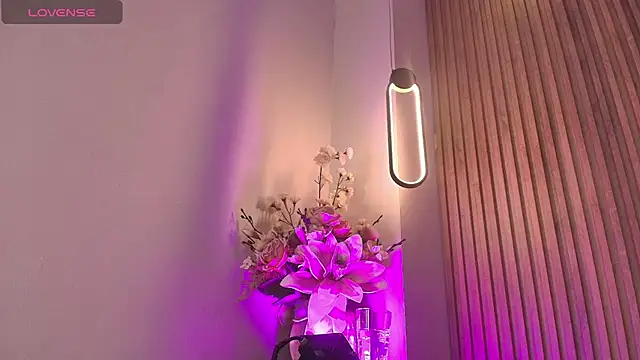 ariana_jhonson1 live