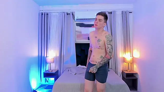 Pretty_Wallen live
