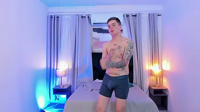 Pretty_Wallen live