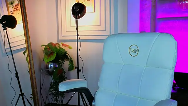AlessiaLondon live