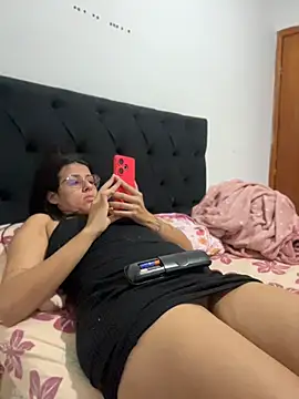 Agatha_lindinha live