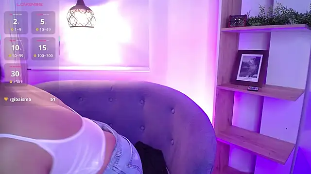 Ivory_Dlacour live