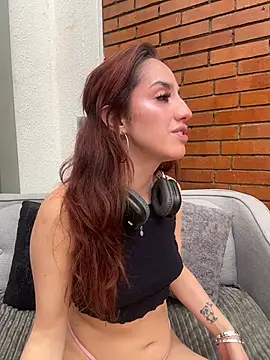 elodie_rouge live