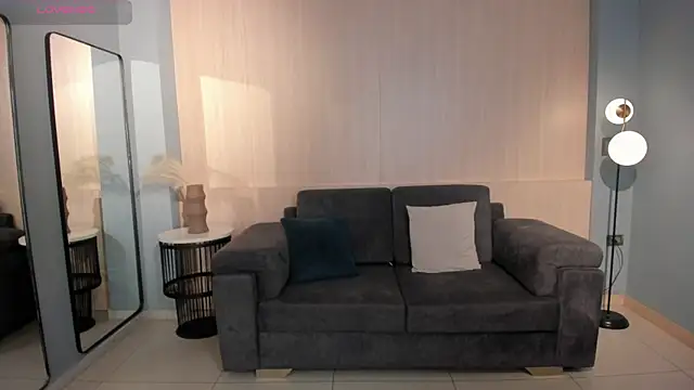 NatalieLewis live