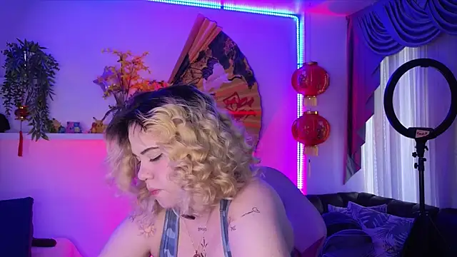albaismynameX live