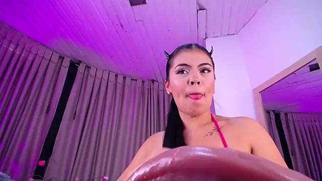 Tamararosses live