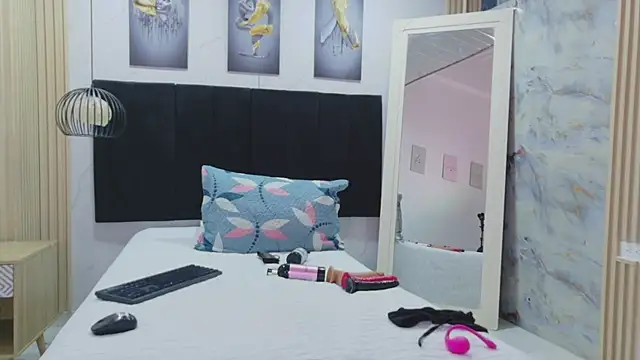 cutepetitee live