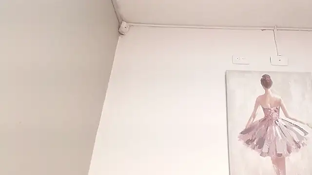 queen_adhara live