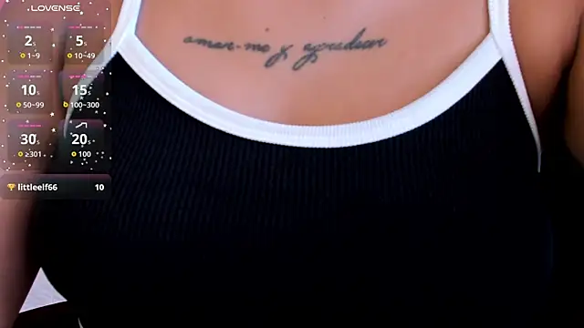CarolineFyre live
