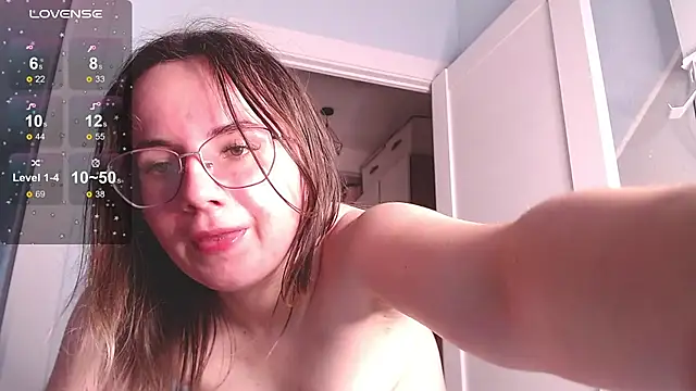 MilaniaCute live