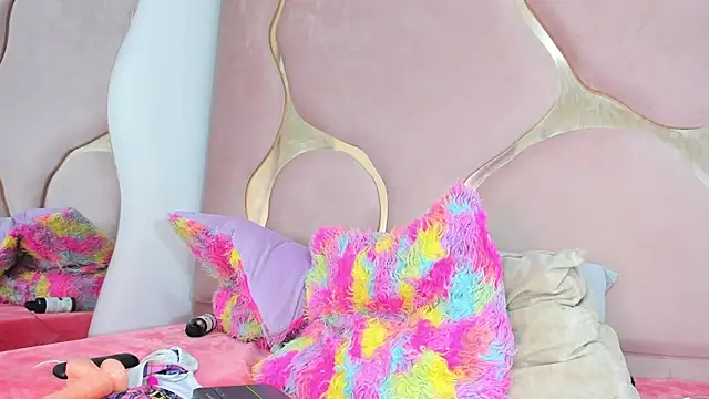 Lia_petiteht live